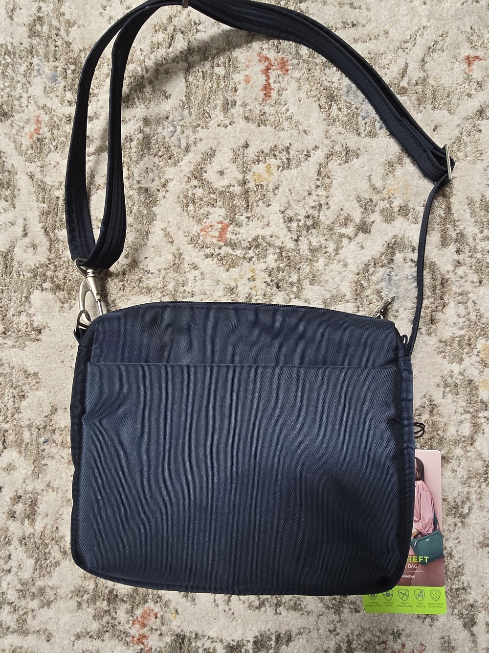 Travelon Navy Crossbody Bag Unisex Anti-Theft, Adjustable Strap 9"x 11" x 1.75" - Picture 4 of 12